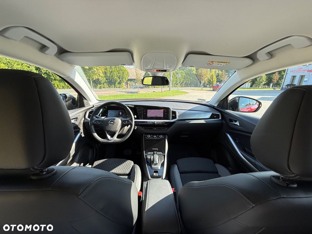 Opel Grandland X 1.2 T GPF Design&Tech S&S - 19