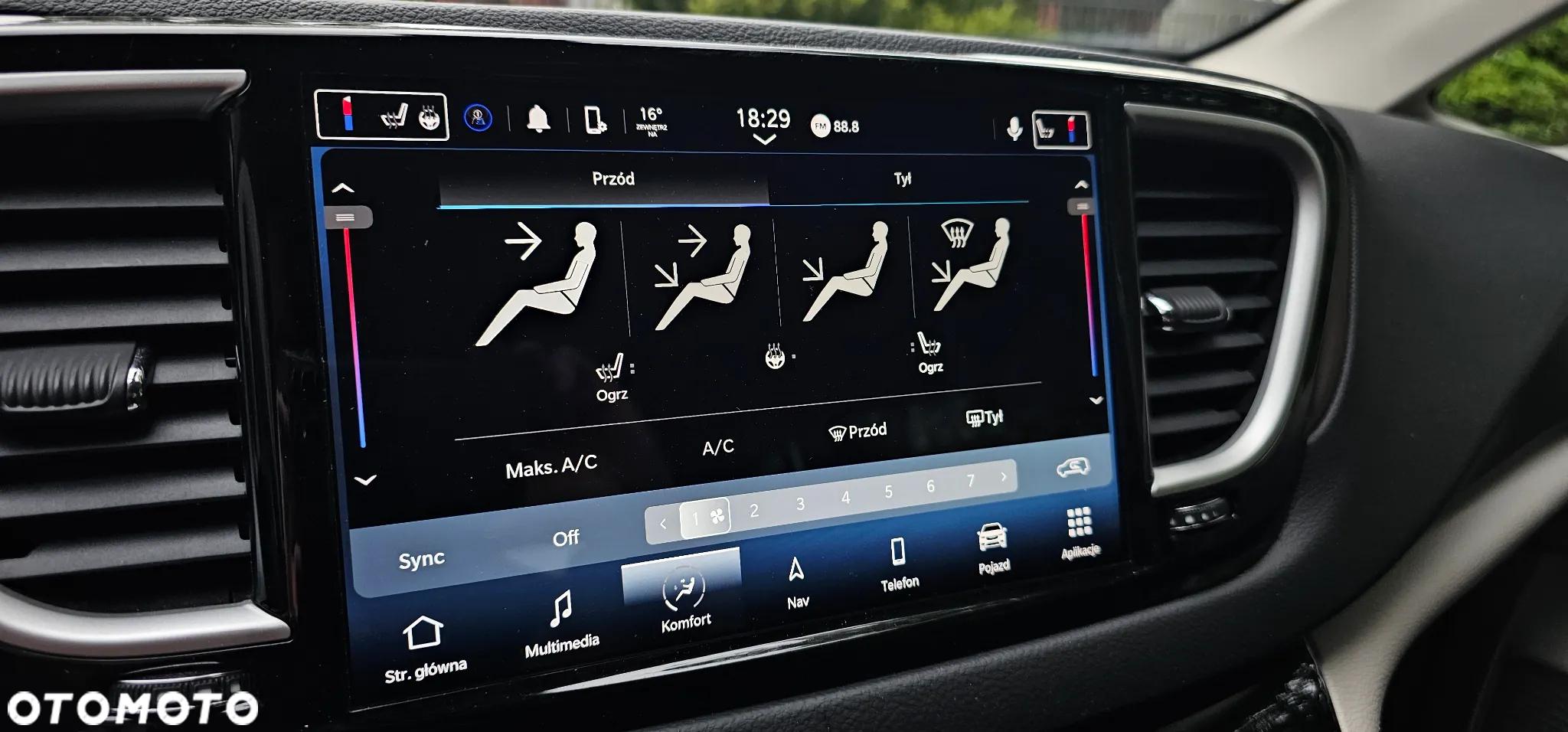 Chrysler Pacifica - 22