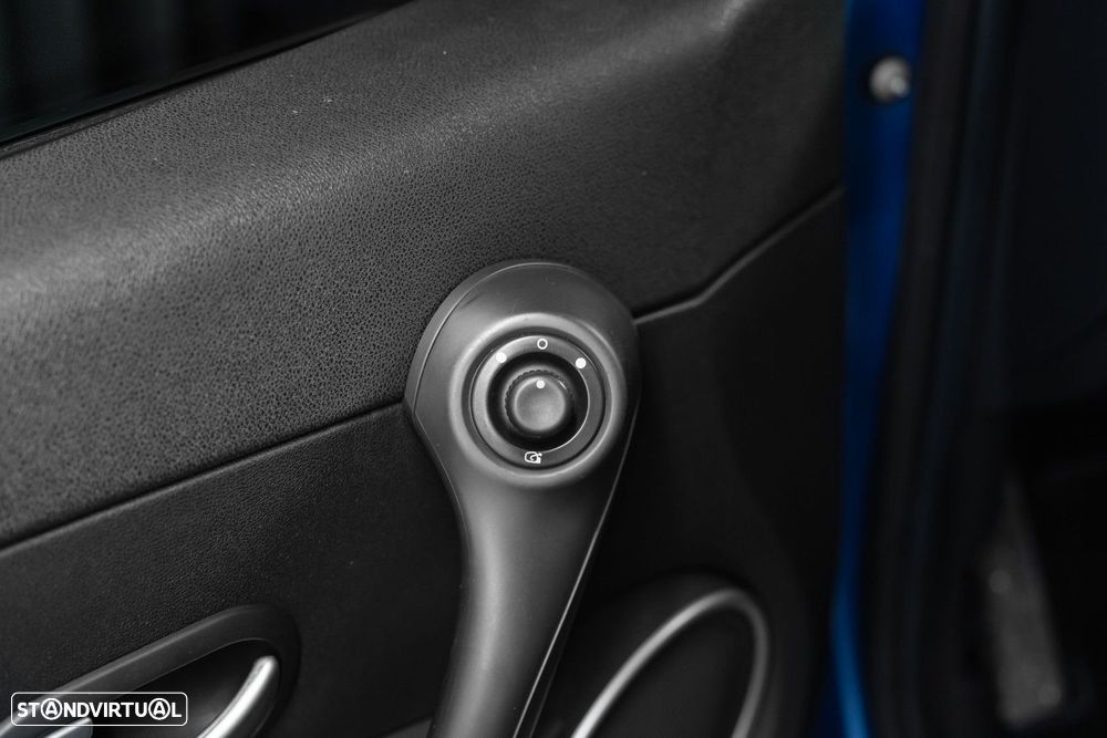 Renault Clio 2.0 16V Gordini RS - 29