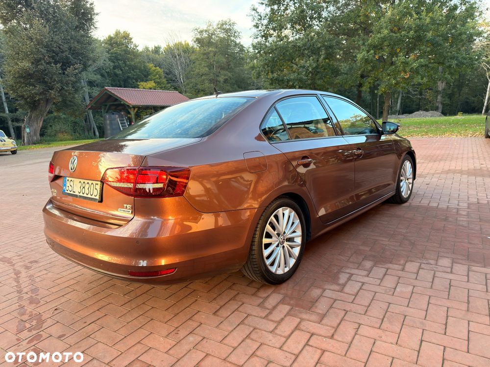 Volkswagen Jetta 2016 photo 3