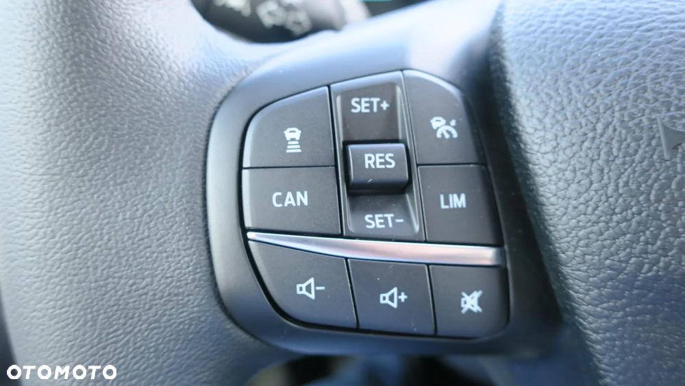 Ford Transit L4 RWD Trend - 14