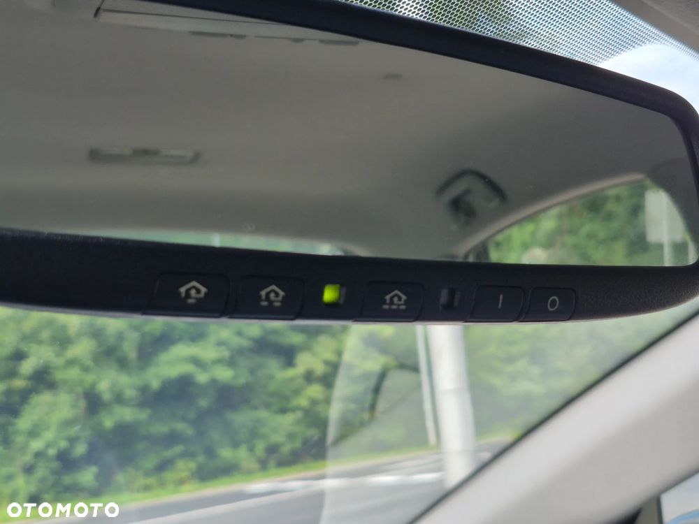 Toyota Prius 1.5 VVT-i Prestige - 18