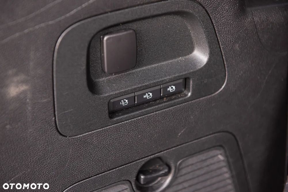 Ford S-Max 2.0 TDCi 4WD Titanium PowerShift - 37