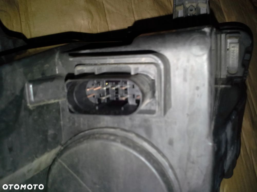 Mercedes Sprinter 907 lampy - 4