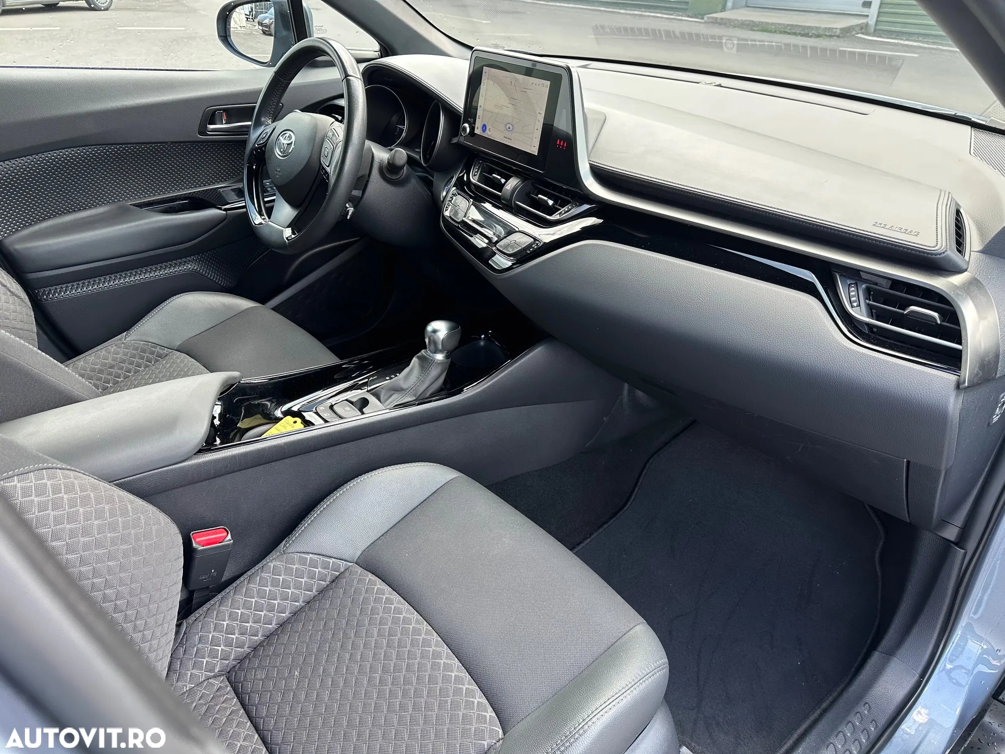 Toyota C-HR - 8