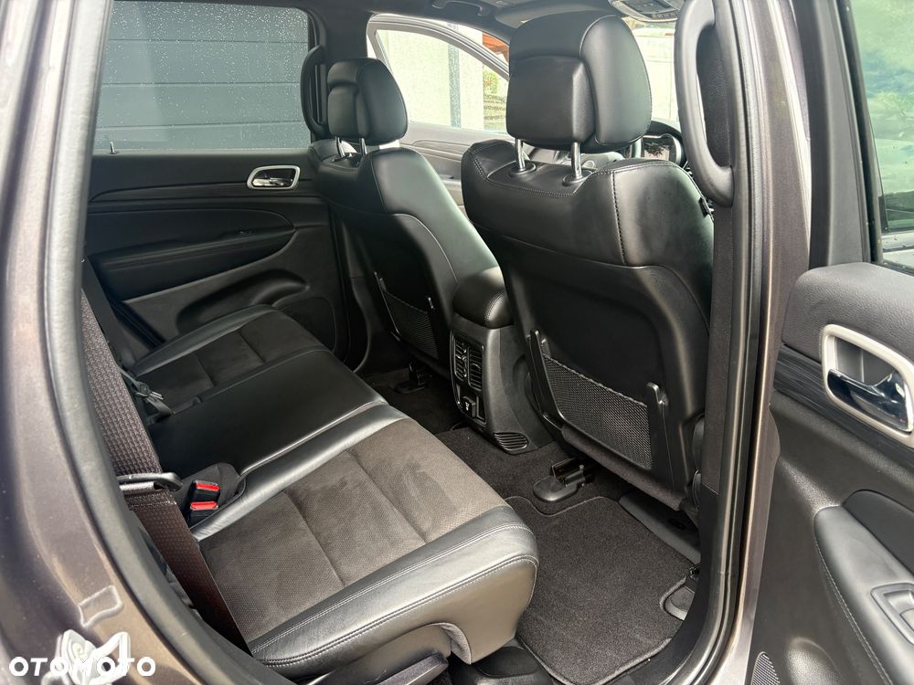 Jeep Grand Cherokee - 10