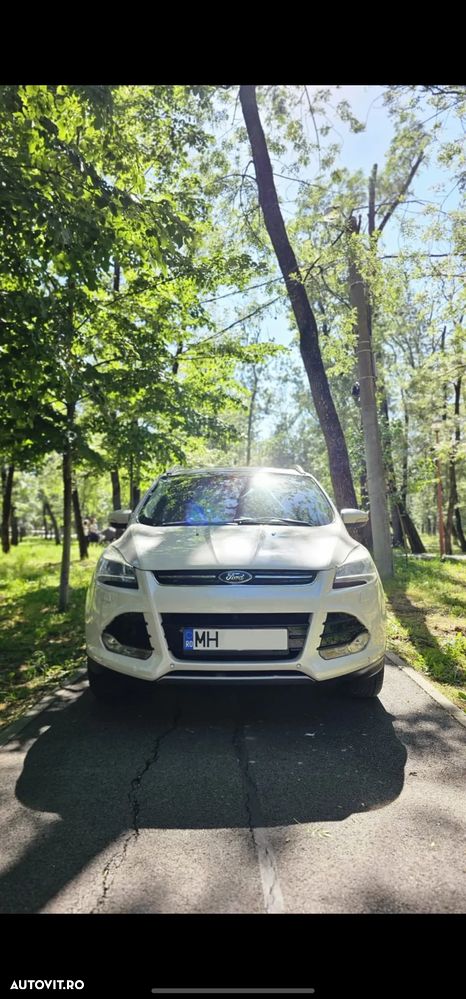 Ford Kuga 2.0 TDCi 4x4 Aut. Titanium - 3