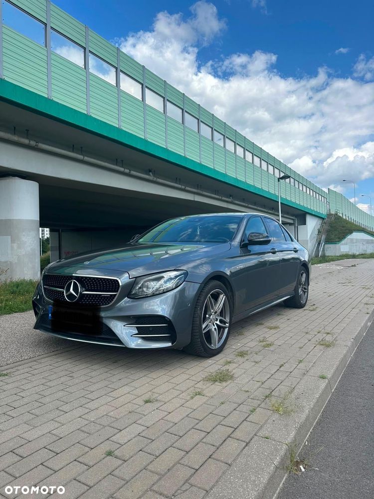 Mercedes-Benz Klasa E - 1