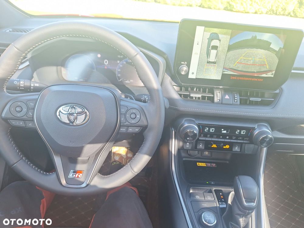 Toyota RAV4 - 8