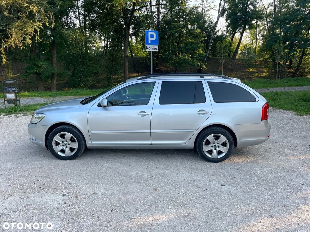 Skoda Octavia 2.0 TDI DPF Elegance - 16