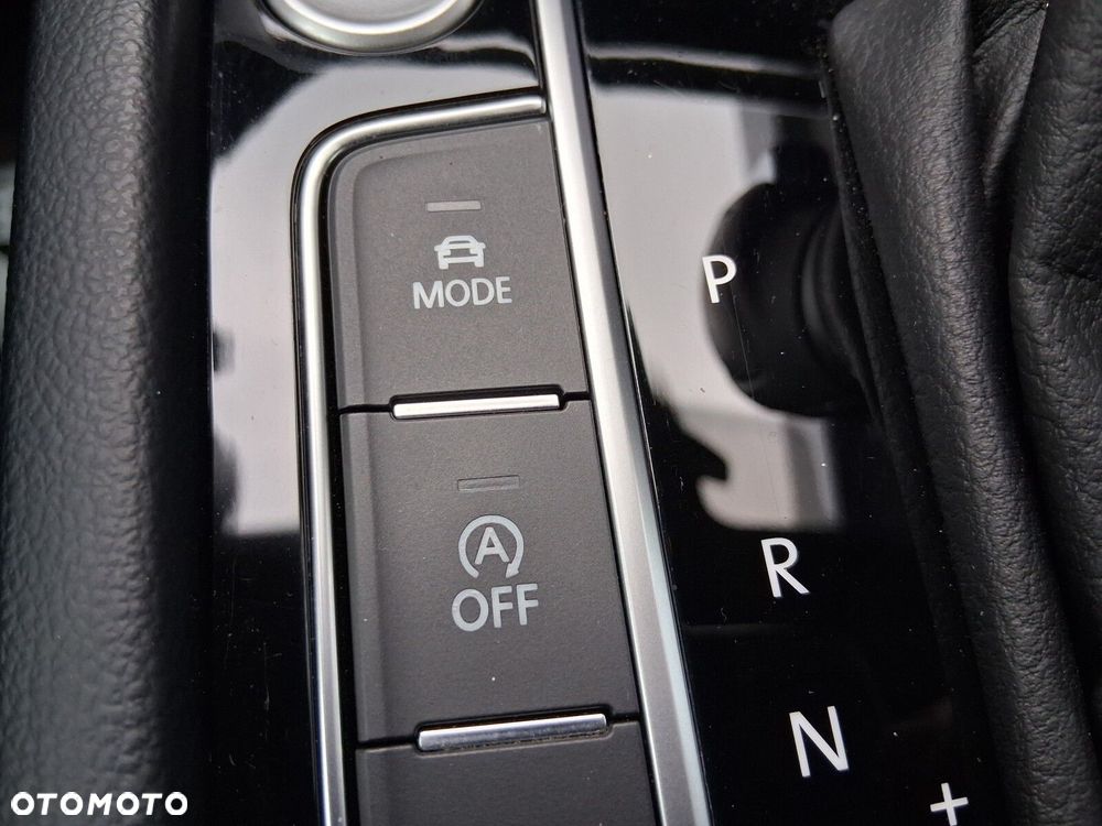 Volkswagen Arteon 2.0 TSI R-Line DSG - 26