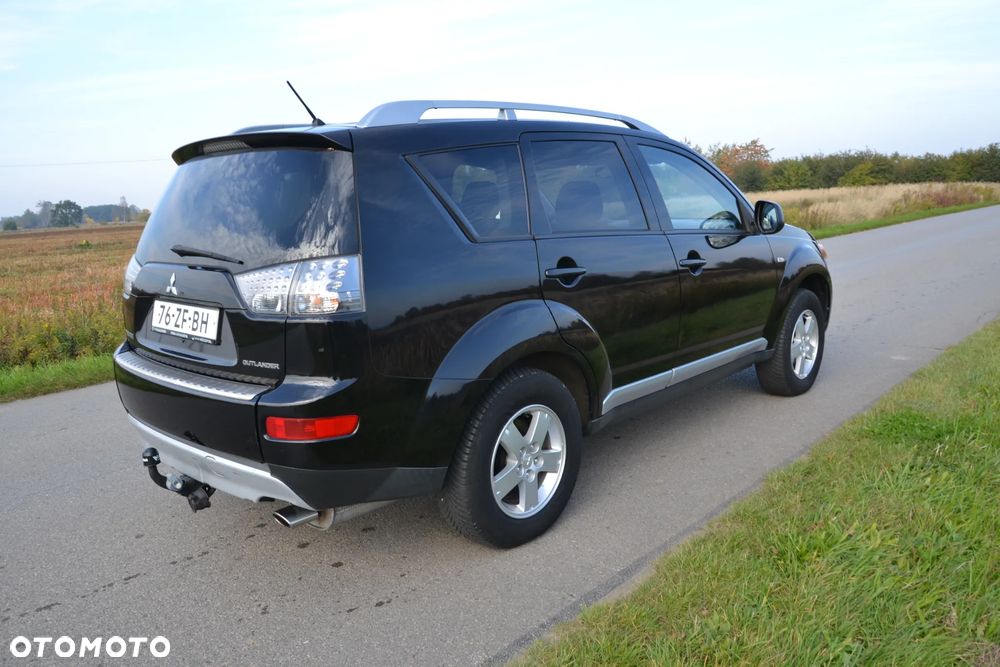Mitsubishi Outlander 2.4 Invite 2WD - 7