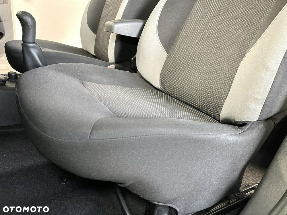 Dacia Logan - 11
