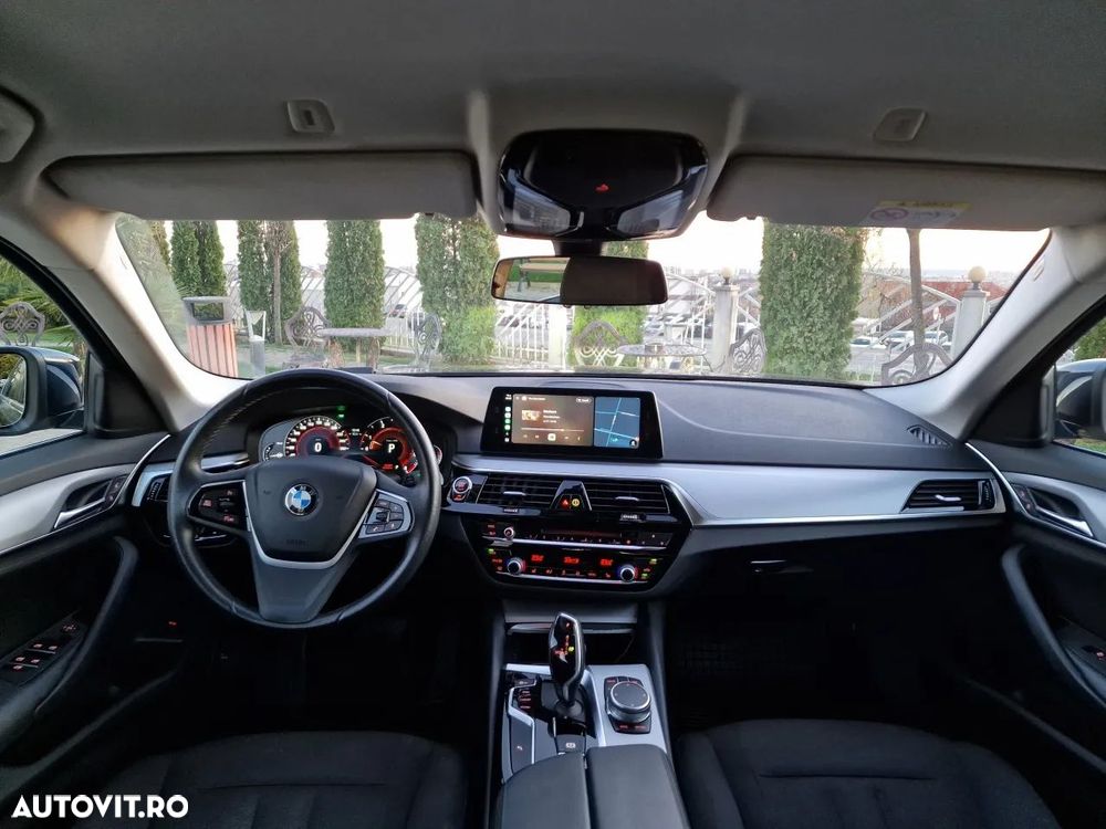 BMW Seria 5 520d Aut. Luxury Line - 9
