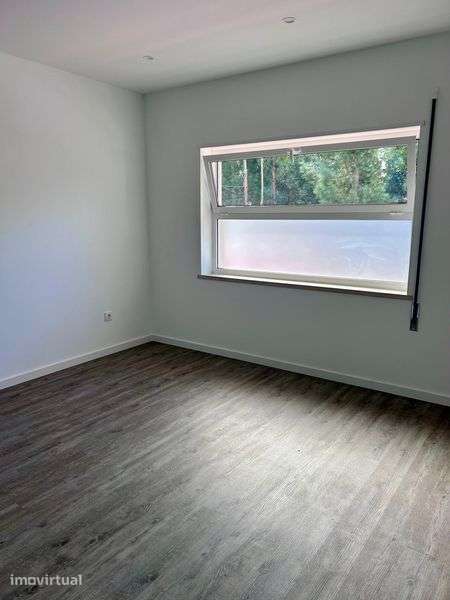 Fantástica Moradia em Leiria: Habitação Própria e Investimento - Grande imagem: 4/12