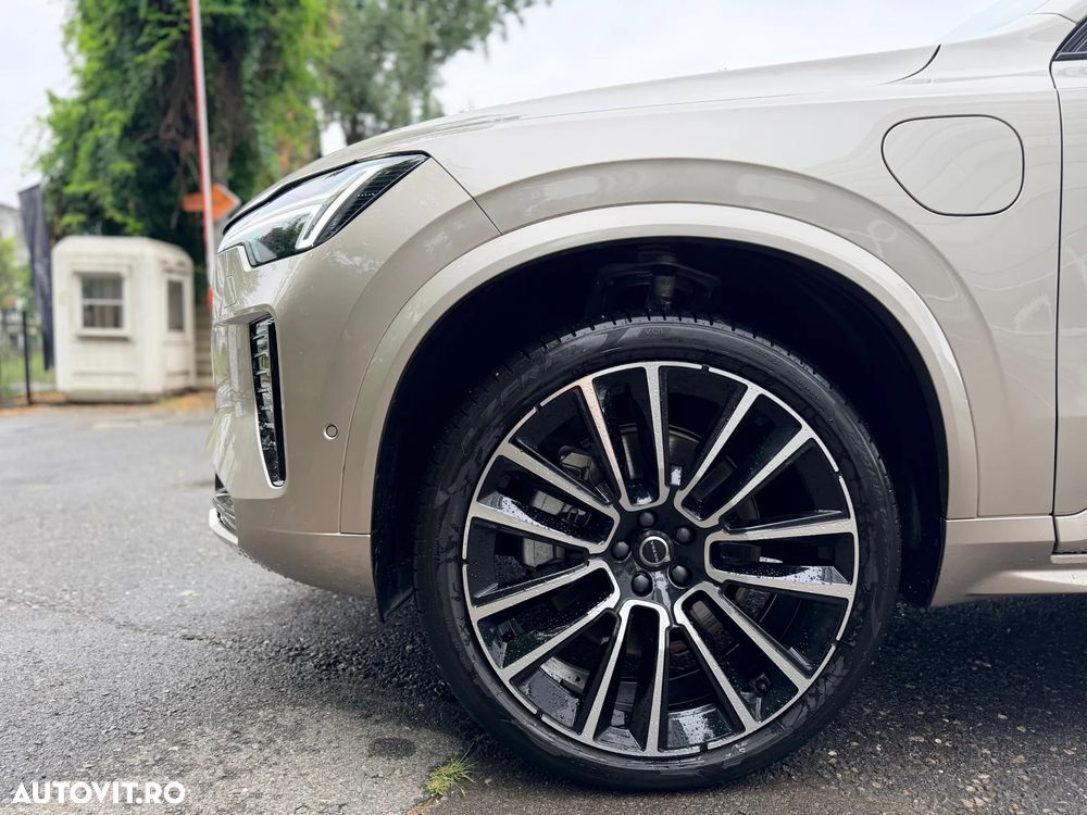 Volvo XC 90 T8 AWD PHEV Ultra Dark - 31
