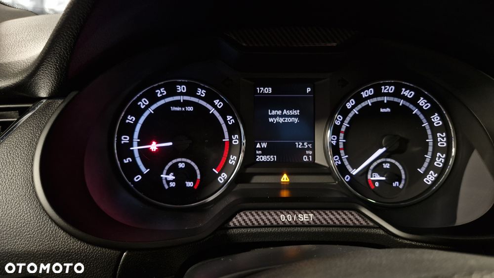 Skoda Octavia 2.0 TDI (Green tec) DSG RS - 35