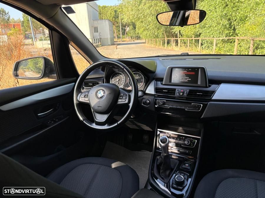 BMW 216 Active Tourer d Line Sport - 18