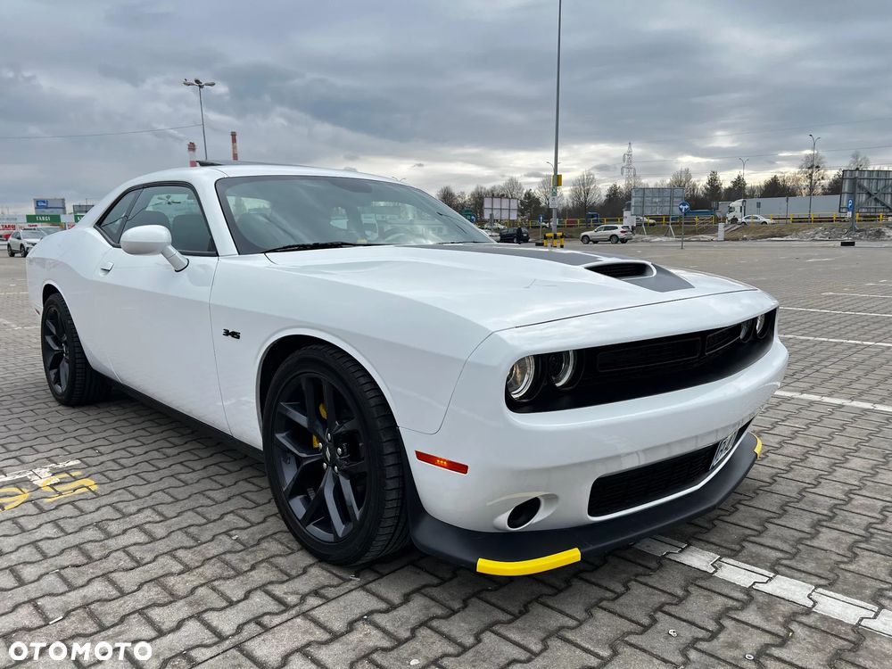 Dodge Challenger 5.7 R/T - 12