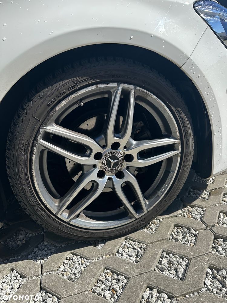 Mercedes-Benz CLA 200 7G-DCT AMG Line - 20