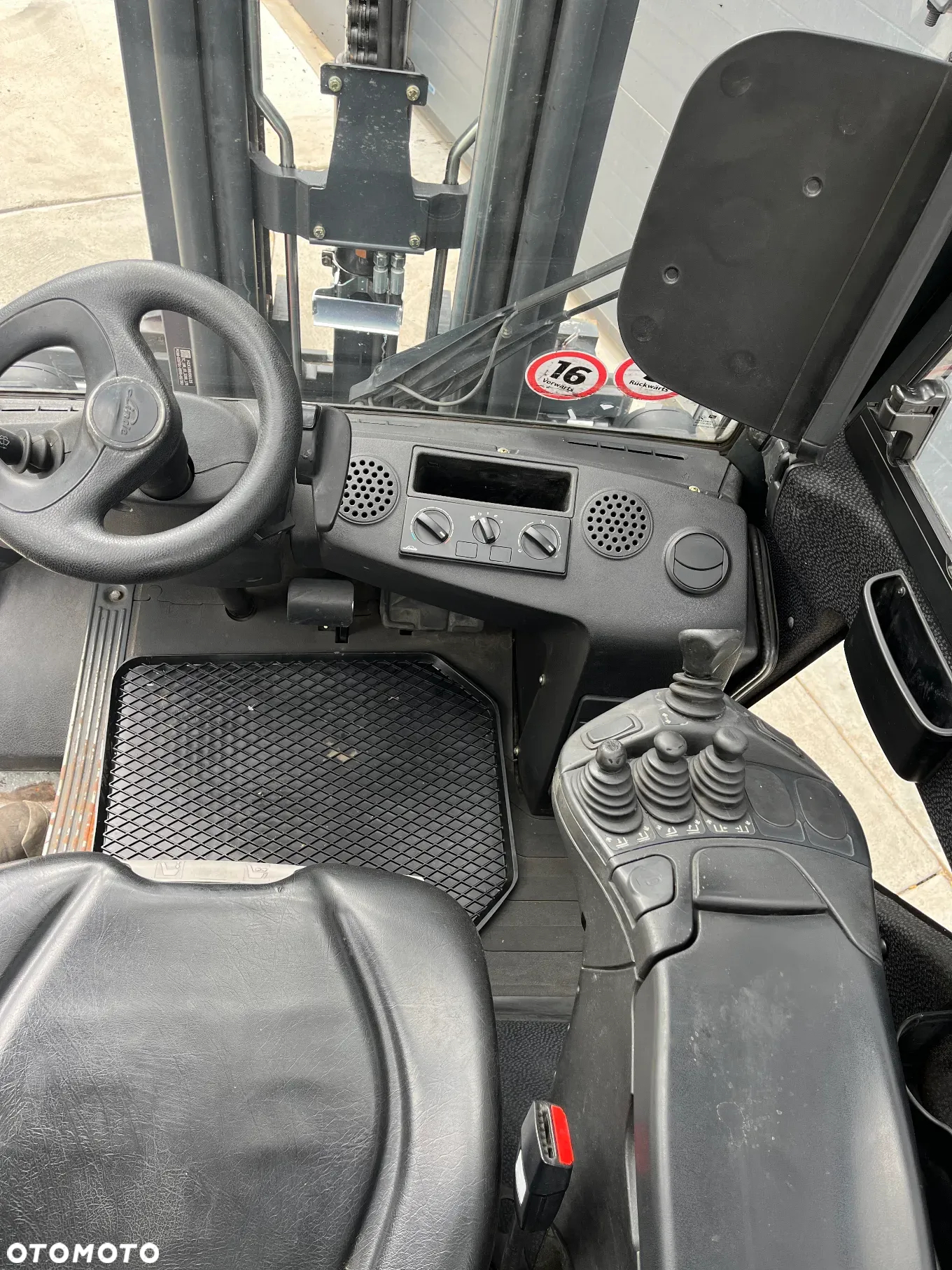Linde H35-T Gaz LPG TRIPLEX kabina przesuw boczny  oświetlenie drogowe - 13