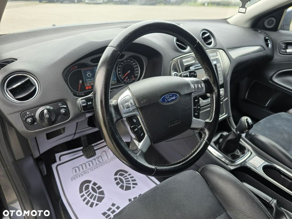 Ford Mondeo - 16