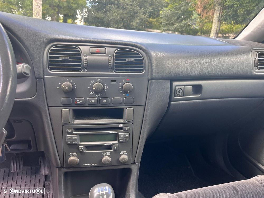 Volvo V40 1.6 Base - 7