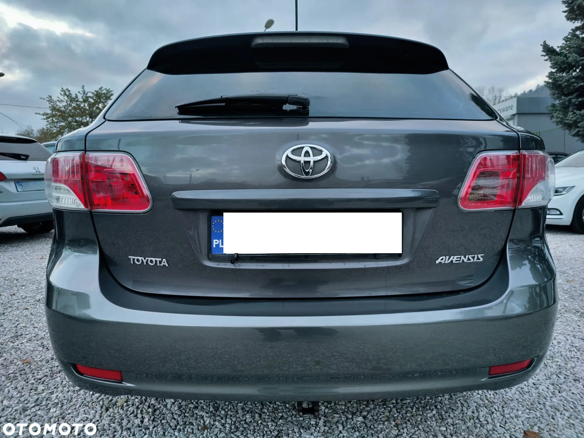 Toyota Avensis - 14