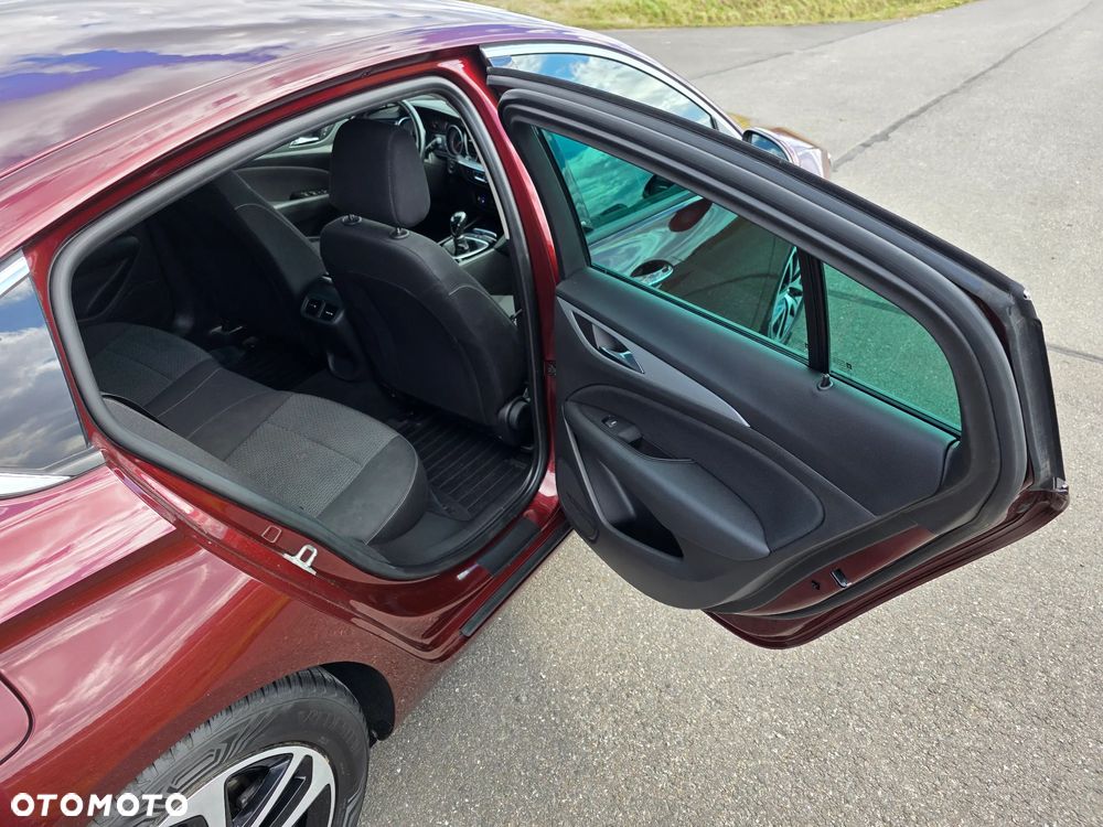 Opel Insignia 1.5 T Enjoy S&S - 20