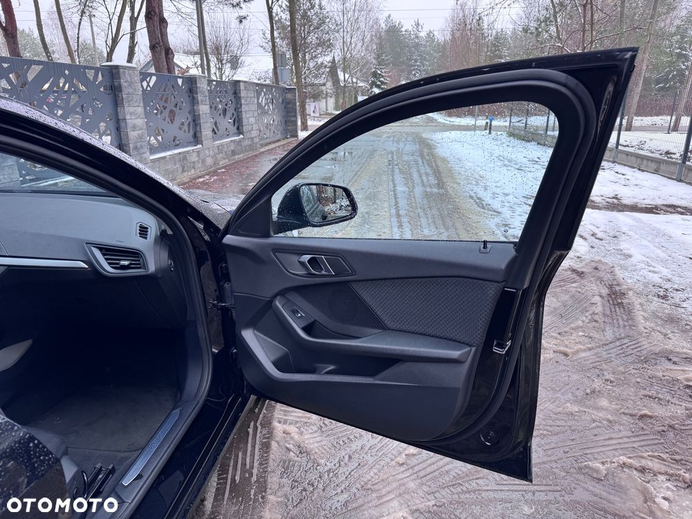 BMW Seria 1 118d M Sport Shadow - 29