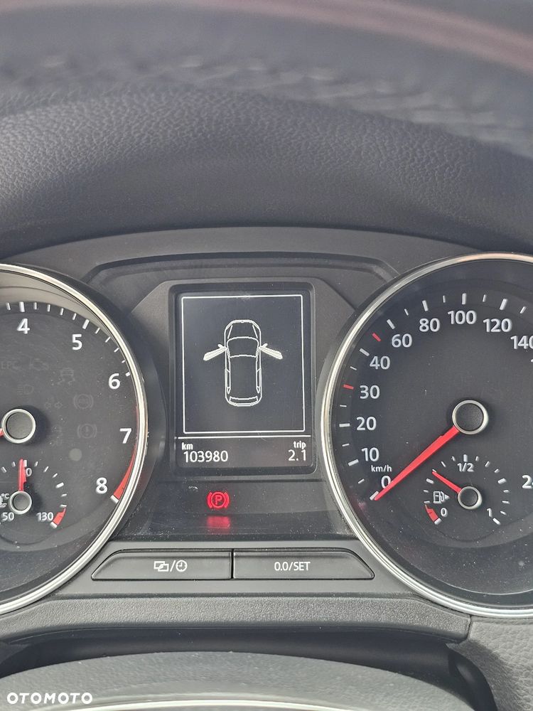 Volkswagen Polo - 24
