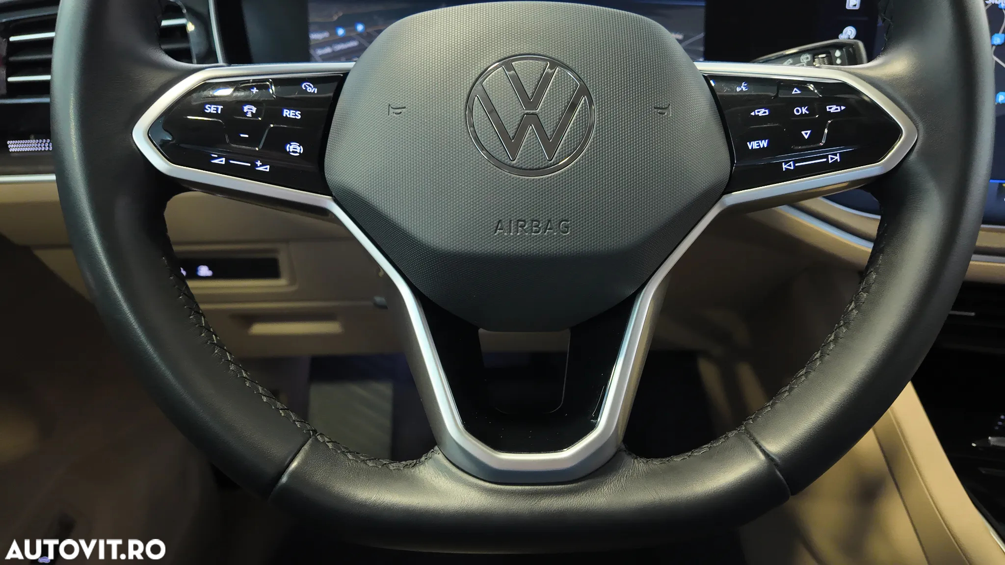 Volkswagen Touareg V6 TDI 4MOTION Elegance - 22