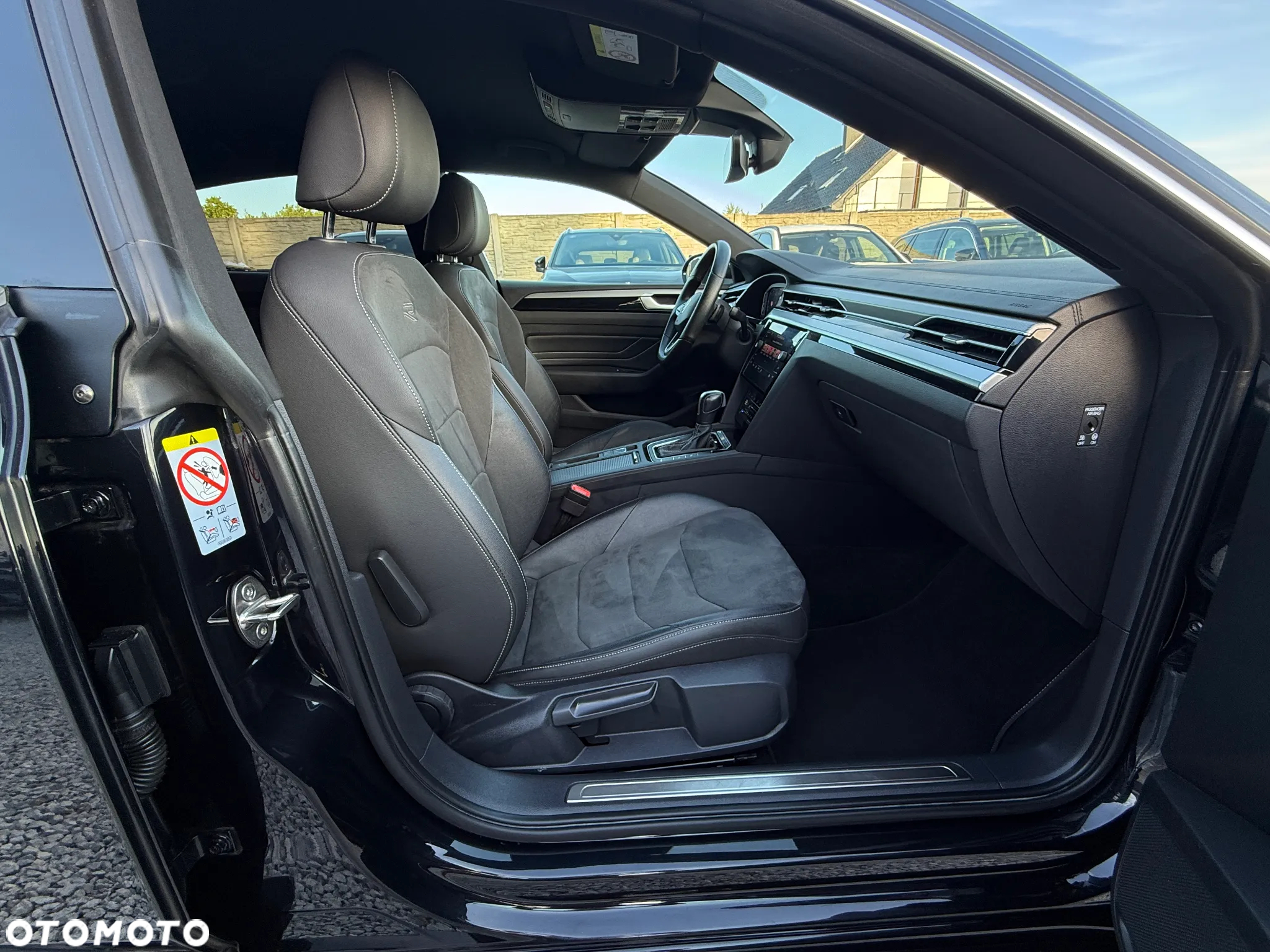 Volkswagen Arteon 2.0 TDI R-Line DSG - 34