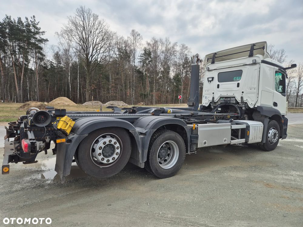 Mercedes-Benz ACTROS - 5