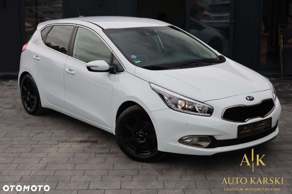 Kia Ceed - 9