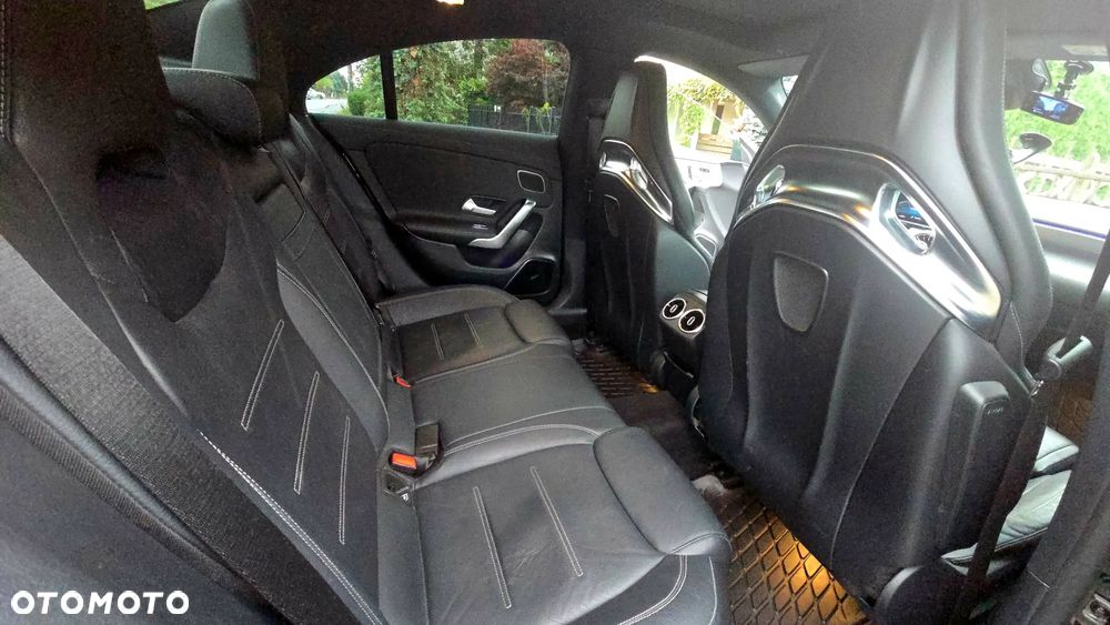 Mercedes-Benz CLA AMG 35 4-Matic 7G-DCT - 14