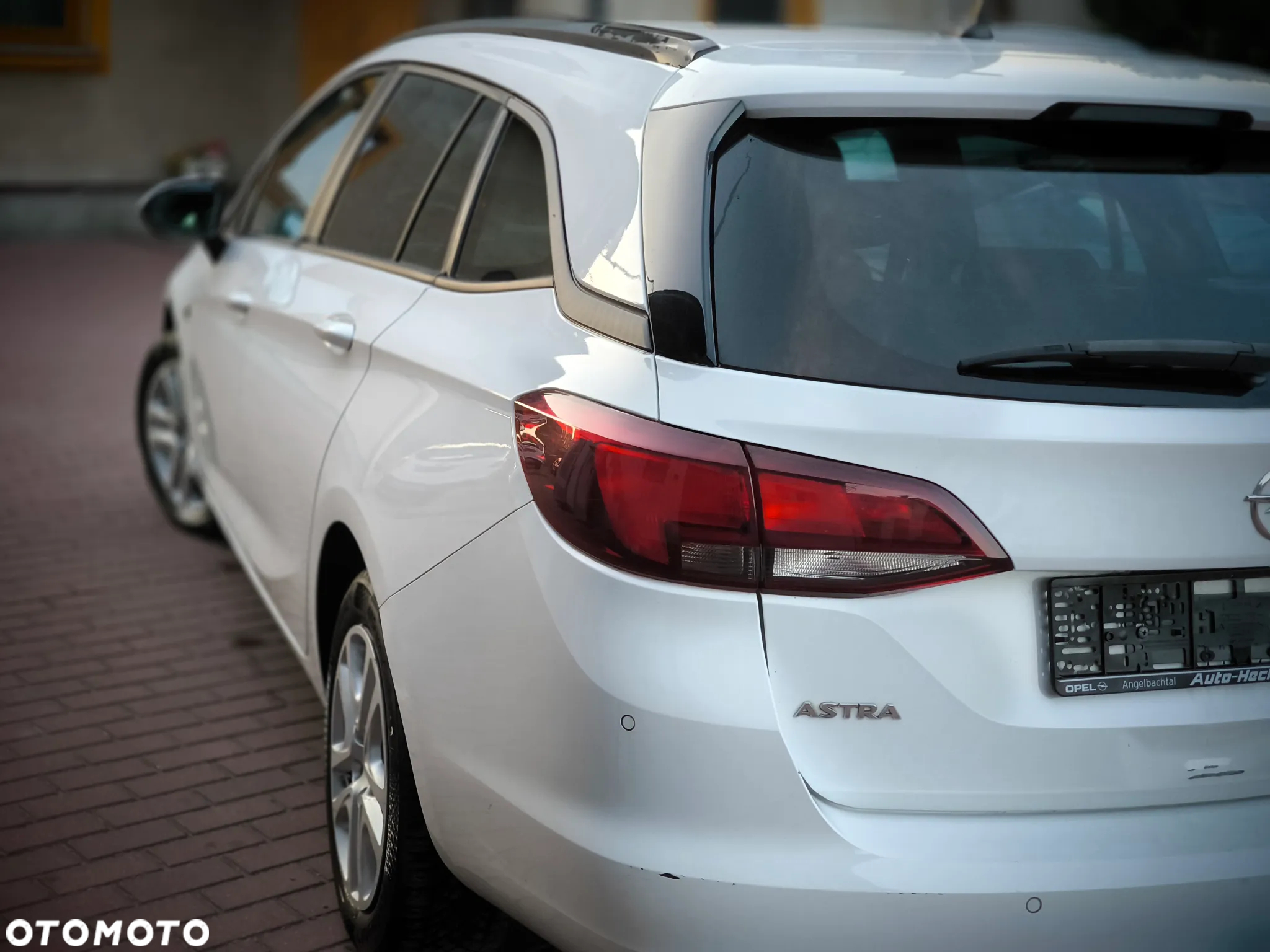 Opel Astra 1.6 D (CDTI) Edition - 4