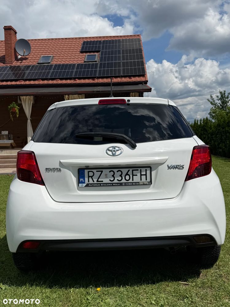 Toyota Yaris 1.0 Active EU6 - 11