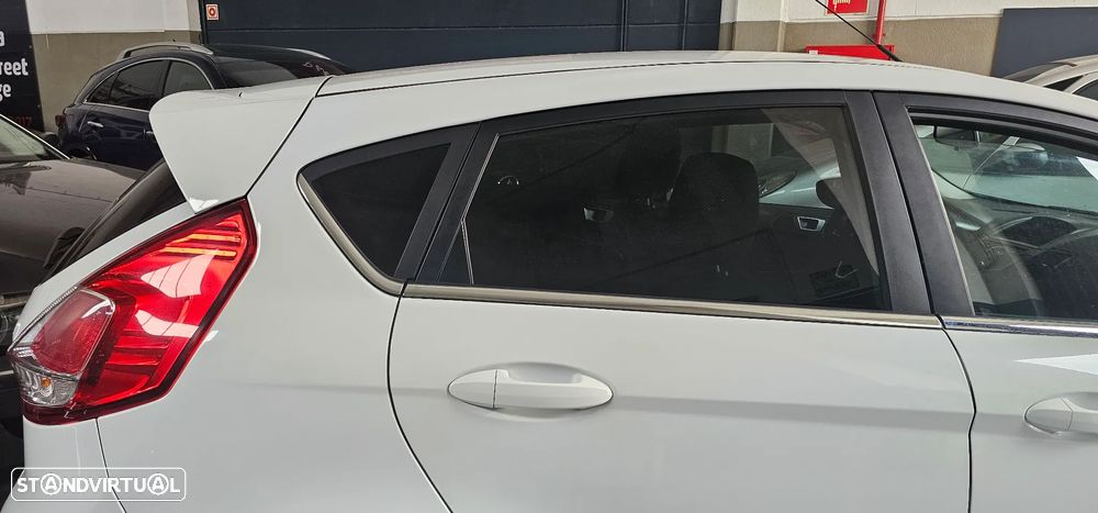 Ford Fiesta 1.0 S&S Titanium - 9
