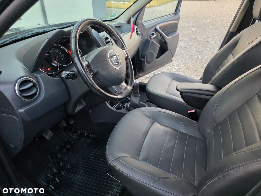 Dacia Duster SCe 115 4x2 Prestige - 36