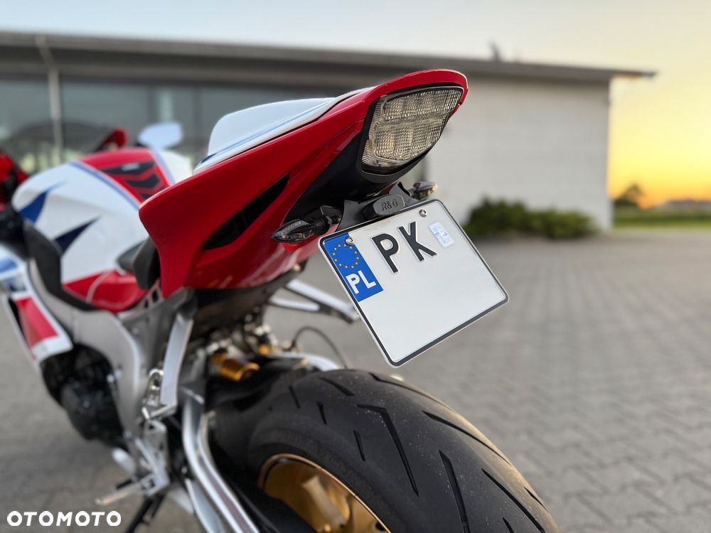 Honda CBR - 11