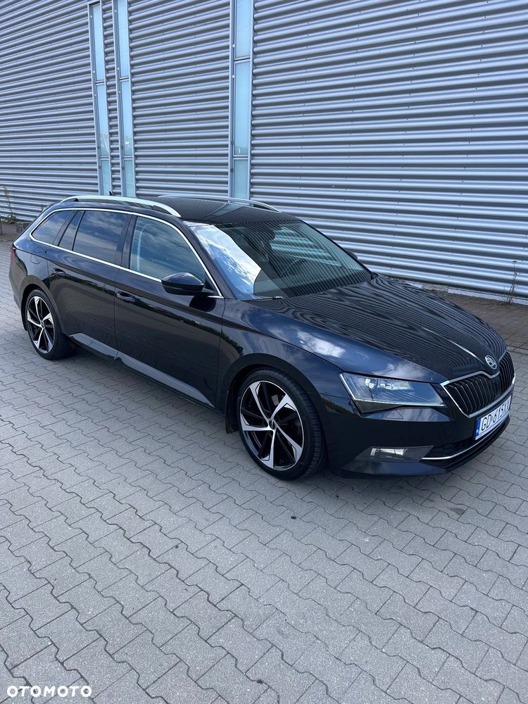 Skoda Superb 2.0 TDI Style DSG - 2