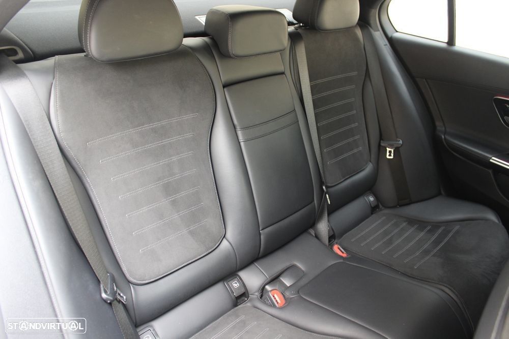 Mercedes-Benz C 300 d AMG Line - 22