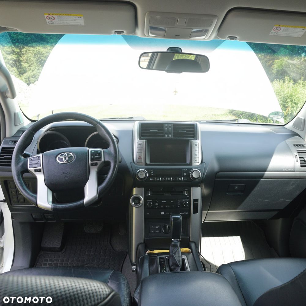Toyota Land Cruiser LC 3.0 D-4D Prestige - 11