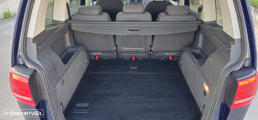 VW Touran 1.6 TDI DPF DSG STYLE - 10