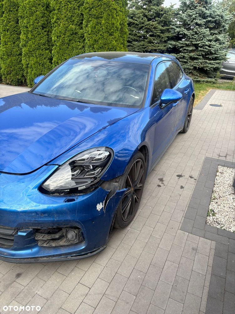 Porsche Panamera 4S Sport Turismo - 10