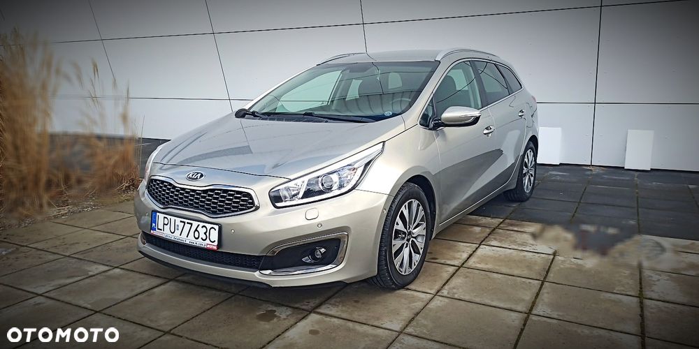 Kia Ceed 1.6 CRDi 136 DCT ISG Platinum Edition - 2