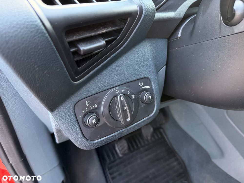 Ford C-MAX 1.6 Ti-VCT Titanium - 19