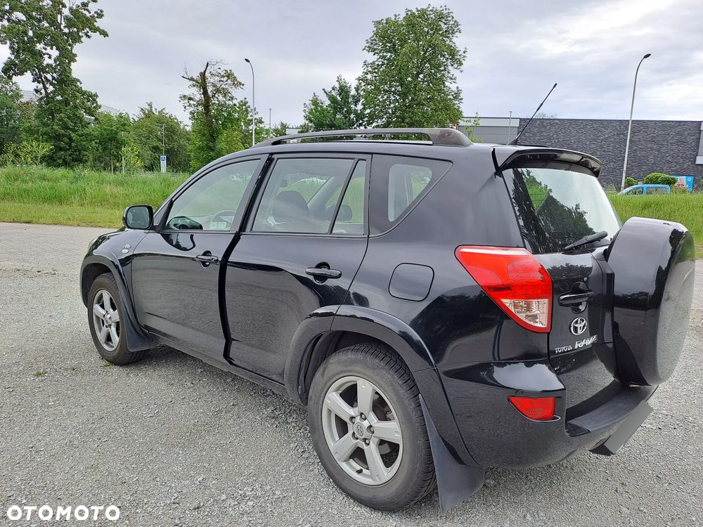 Toyota RAV4 - 2