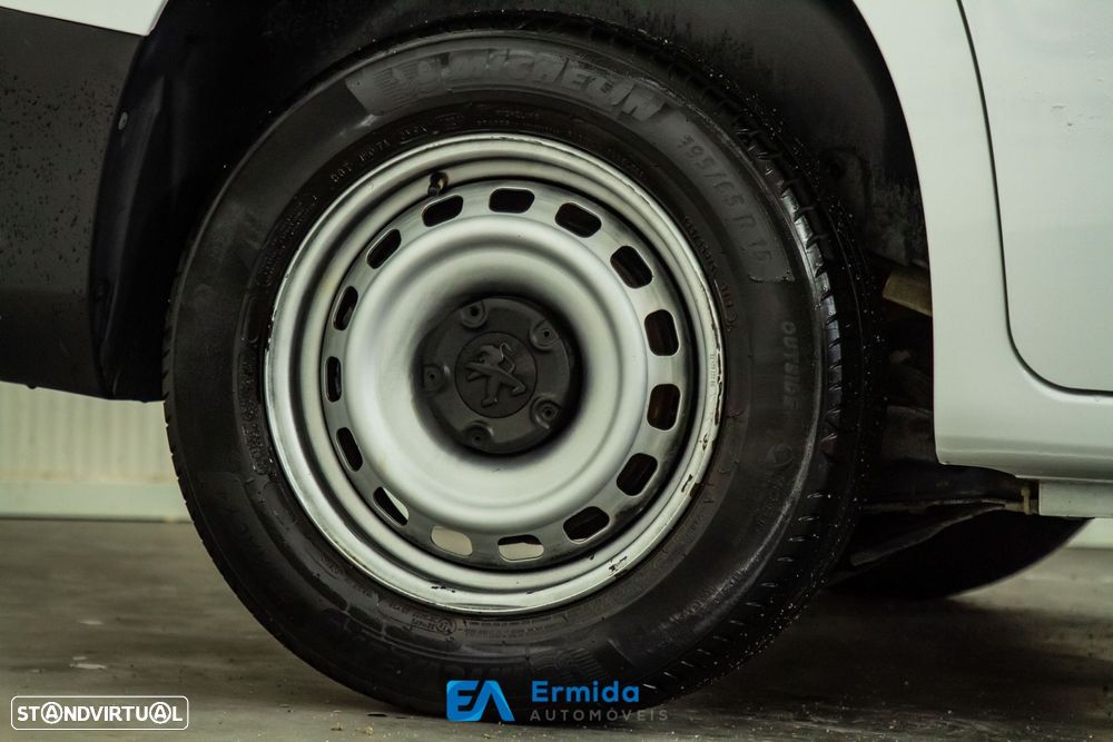 Peugeot Partner 1.5 BlueHDi Asphalt Standard - 19